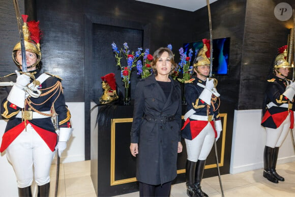 La Garde Républicaine a choisi la comédienne pour ambassadrice afin de refléter leurs valeurs, leurs idéaux et surtout leur amour des équidés.
Exclusif - Mathilde Seigner nouvelle marraine de la garde Républicaine au Pavillon Dauphine, à Paris, France, le 30 mai 2024. © Olivier Borde/Bestimage