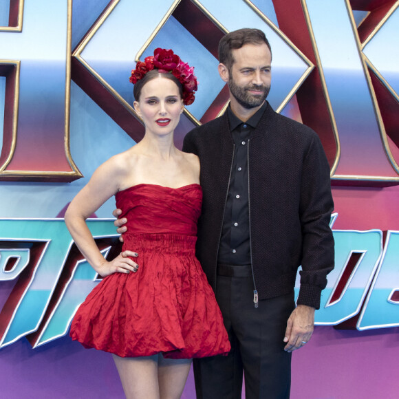 L'ex-femme de Benjamin Millepied est effectivement vegan.
Natalie Portman, Benjamin Millepied lors de la première du film "Thor: Love and Thunder" à Londres le 5 juillet 2022. 