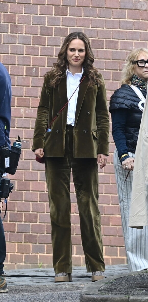 Vous l'aurez compris.
Natalie Portman, tournage du film "Fountain Of Youth" à Liverpool.