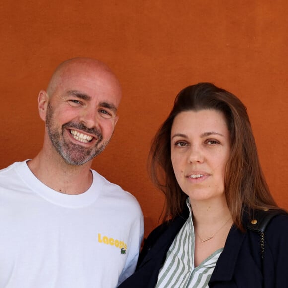 Julien Arruti et sa compagne Aurélie au village lors des Internationaux de France de tennis de Roland Garros 2024, à Paris, France, le 3 juin 2024. © Jacovides-Moreau/Bestimage  Celebs at the Village during the 2024 French Open at Roland Garros in Paris, France, on June 3, 2024. 