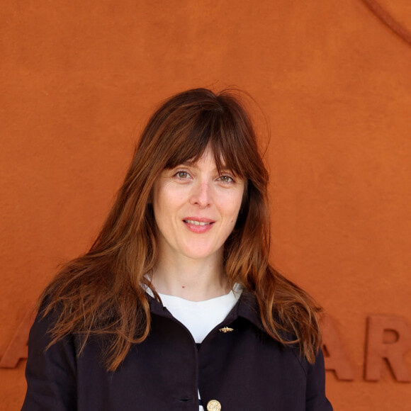 Valérie Donzelli au village lors des Internationaux de France de tennis de Roland Garros 2024, à Paris, France, le 3 juin 2024. © Jacovides-Moreau/Bestimage  Celebs at the Village during the 2024 French Open at Roland Garros in Paris, France, on June 3, 2024. 