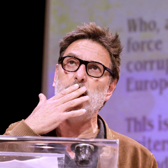 Yvan Attal - Soirée de mobilisation "L'Europe contre l'antisémitisme" au théâtre Antoine à Paris le 3 juin 2024. © Cédric Perrin/Bestimage