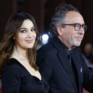 Un couple discret, donc.
Monica Bellucci et Tim Burton à la première du film "Maria Callas, Lettres et Mémoires" lors du 18ème Rome International Film Festival, à l'auditorium Parco Della Musica de Rome, Italie, le 20 octobre 2023. © Ansa/Zuma Press/Bestimage