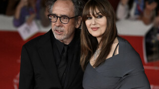 "Je ne suis pas avec Tim Burton, je suis avec Tim" : Monica Bellucci amoureuse du grand réalisateur, elle laisse parler son coeur