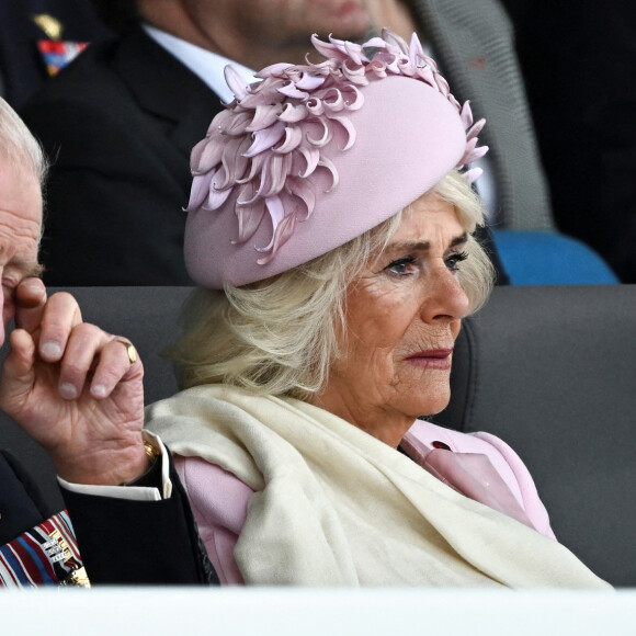 Le roi Charles III d'Angleterre et la reine consort Camilla Parker Bowles - La famille royale d'Angleterre lors des commémorations du 80ème anniversaire du débarquement (D-Day) à Portsmouth. Le 5 juin 2024 © Dylan Martinez / Pool / Bestimage