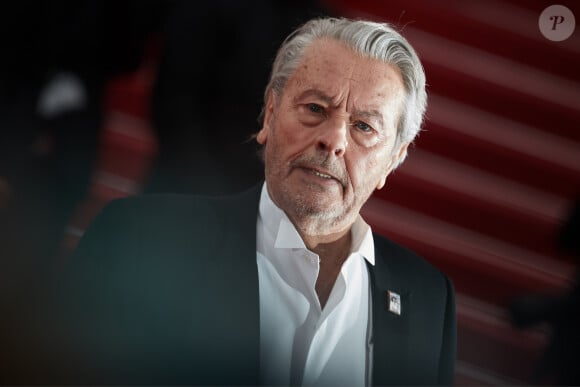 Alain Delon lors de première du film "Une Vie Cachée Life" lors du 72ème Festival International du Film de Cannes, France, le 19 mai 2019. 