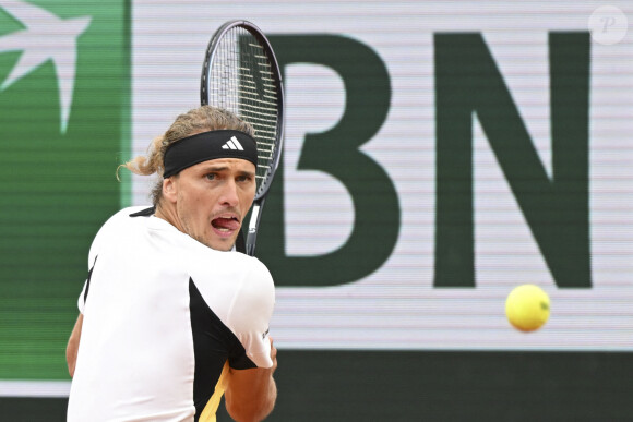 L'Allemand a été condamné à une amende de 450 000 euros pour "coups et blessures" en octobre 2023
 
Alexander Zverev (GER) Vs David Goffin (BEL) lors du deuxième tour hommes des Internationaux de France de Tennis de Roland Garros 2024 à Paris, France, le 30 mai 2024. © Michael Baucher/Panoramic/Bestimage