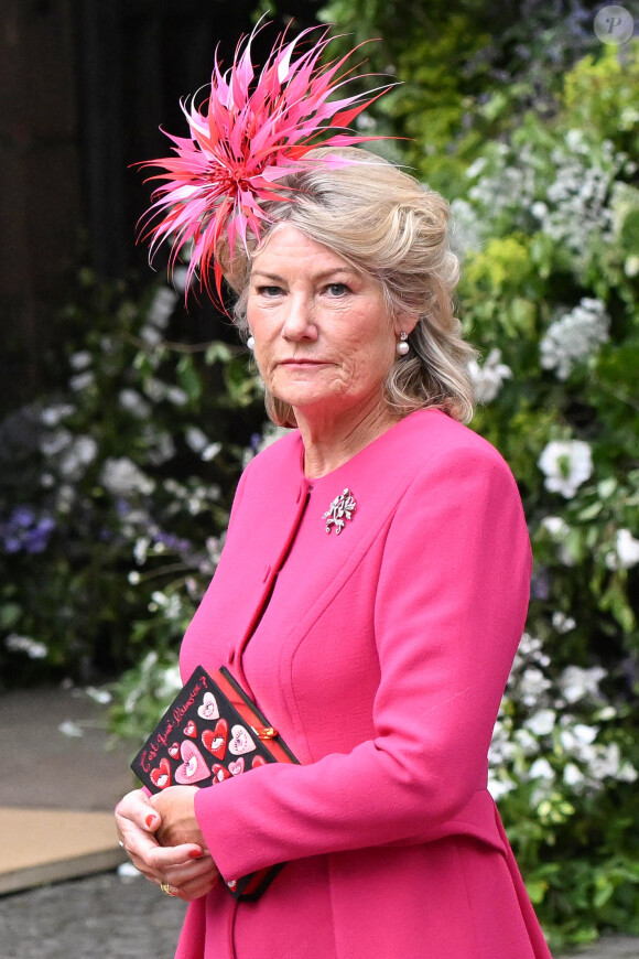 En effet, la reine Camilla n'arrive pas à digérer l'affront que la mère de Hugh Grosvenor lui a fait vingt ans plus tôt, lors du mariage de sa fille aînée.
Natalia Grosvenor, duchesse de Westminster, arrive au mariage de Hugh Grosvenor, duc de Westminster, et d'Olivia Henson à la cathédrale de Chester. Zak Hussein/Splash News/ABACAPRESS.COM