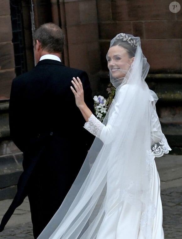 Olivia Henson est arrivée dans une somptueuse robe de mariée conçue par la styliste Emma Victoria Payne. Zak Hussein/Splash News/ABACAPRESS.COM