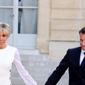 Brigitte Macron et son mari Emmanuel, Joe Biden et sa femme Jill - Dîner d'état en l'honneur du président des Etats-Unis et sa femme au palais de l'Elysée à Paris, à l'occasion de leur visite officielle en France. Le 8 juin 2024 © Jacovides-Moreau / Bestimage 