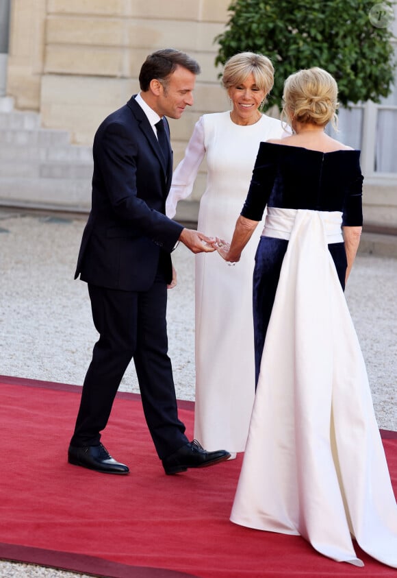 Emmanuel Macron, Jill Beden, Brigitte Macron - Dîner d'état en l'honneur du président des Etats-Unis et sa femme au palais de l'Elysée à Paris, à l'occasion de leur visite officielle en France. Le 8 juin 2024 © Jacovides-Moreau / Bestimage 