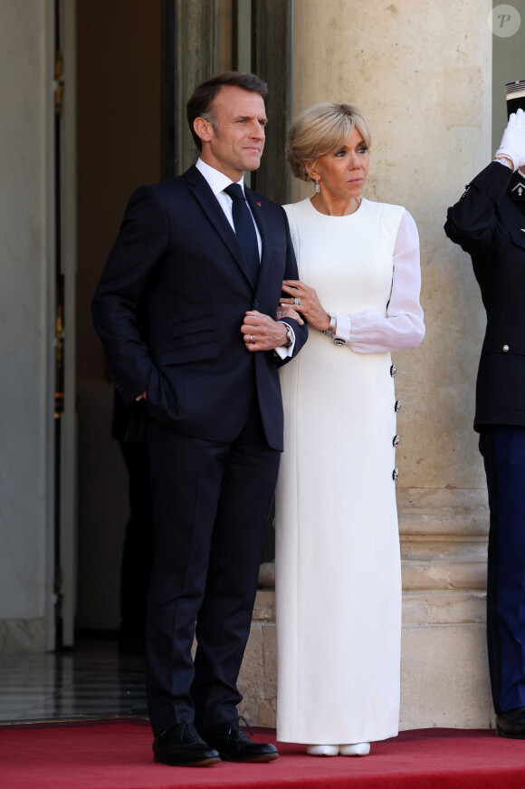 Emmanuel Macron et sa femme Brigitte - Dîner d'état en l'honneur du président des Etats-Unis et sa femme au palais de l'Elysée à Paris, à l'occasion de leur visite officielle en France. Le 8 juin 2024 © Jacovides-Moreau / Bestimage 