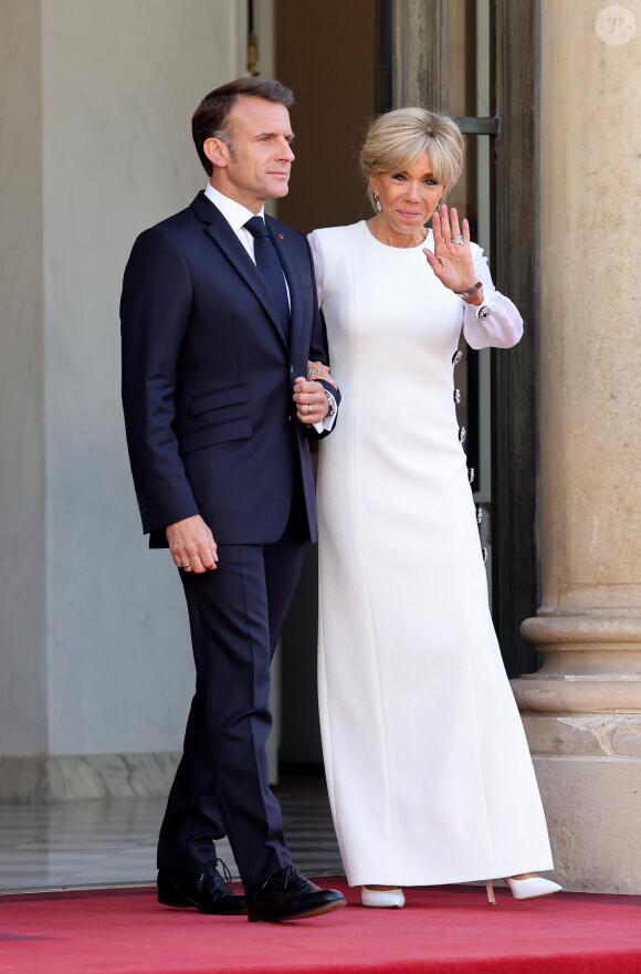 Emmanuel Macron et sa femme Brigitte - Dîner d'état en l'honneur du président des Etats-Unis et sa femme au palais de l'Elysée à Paris, à l'occasion de leur visite officielle en France. Le 8 juin 2024 © Jacovides-Moreau / Bestimage 