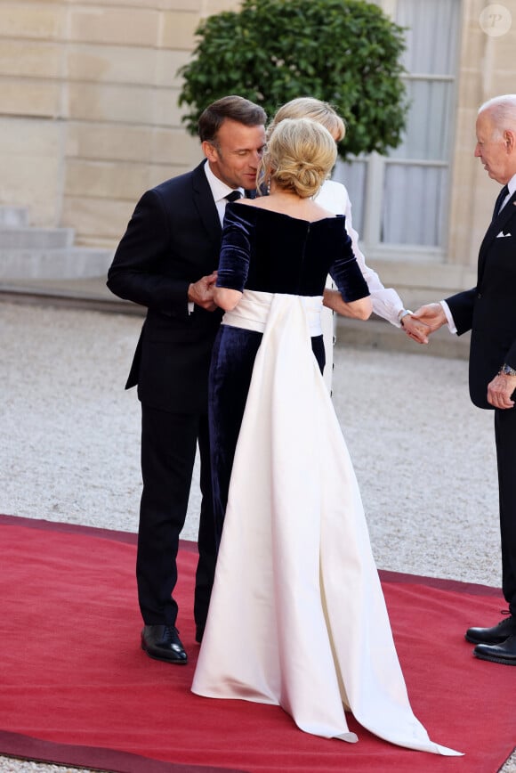 Emmanuel Macron, Jill Beden - Dîner d'état en l'honneur du président des Etats-Unis et sa femme au palais de l'Elysée à Paris, à l'occasion de leur visite officielle en France. Le 8 juin 2024 © Jacovides-Moreau / Bestimage 