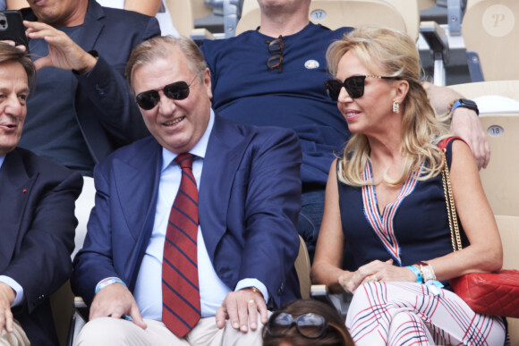 Charles et Camilla de Bourbon des Deux Siciles - Célébrités dans les tribunes de la finale homme des Internationaux de France de tennis de Roland Garros 2024 à Paris le 9 juin 2024. © Jacovides-Moreau/Bestimage 