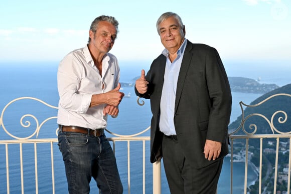 David Brécourt et Stéphane Cherki, le maire d'Eze, - Conférence de presse de présentation de la seconde édition des Théâtrales d'Eze à l'hôtel de la Chévre d'Or à Eze Village le 11 juin 2024. © Bruno Bebert / Bestimage