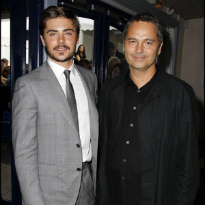 Bruno Barde est donc mis en retrait et ne sera pas présent au Festival international de Deauville, qui célèbre, cette année, ses 50 ans...
Zac Efron, Bruno Barde - Tapis rouge du film Charlie St Cloud - 36ème festival de Deauville.