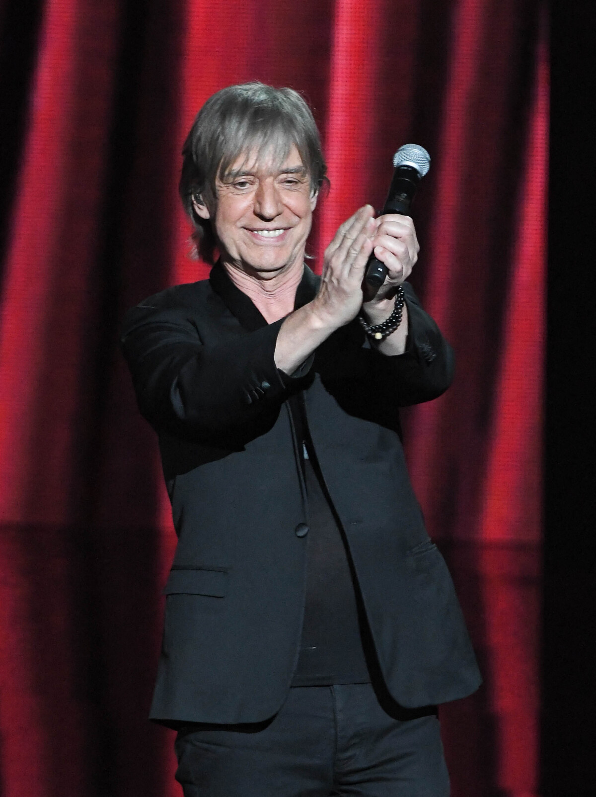 Photo : Dans sa nouvelle chanson 