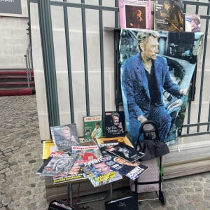 Illustration lors de la messe pour le 5ème anniversaire de la mort de Johnny Hallyday en l'église de la Madeleine à Paris le 9 décembre 2022