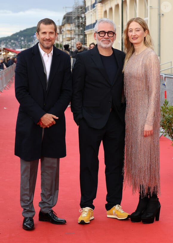 Guillaume Canet, Stéphane Brizé et Alba Rohrwacher sur le tapis rouge de la cérémonie de clôture du 38ème festival du film de Cabourg, le 15 juin 2024. © Coadic Guirec/Bestimage