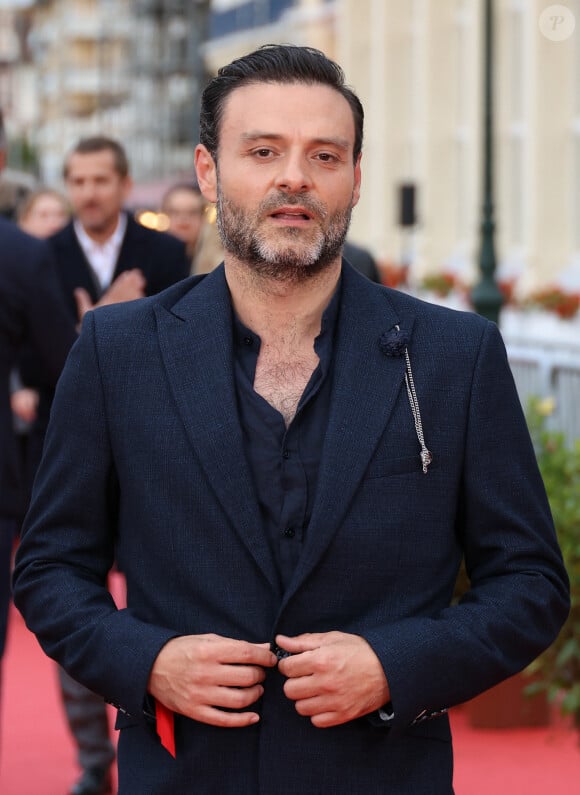 Johann Dionnet sur le tapis rouge de la cérémonie de clôture du 38ème festival du film de Cabourg, le 15 juin 2024. © Coadic Guirec/Bestimage