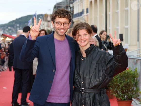 Xavier Lacaille et Céleste Brunnquell sur le tapis rouge de la cérémonie de clôture du 38ème festival du film de Cabourg, le 15 juin 2024. © Coadic Guirec/Bestimage