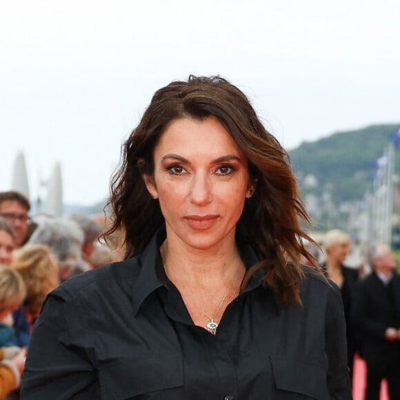 Aure Atika sur le tapis rouge de la cérémonie de clôture du 38ème festival du film de Cabourg, le 15 juin 2024. © Coadic Guirec/Bestimage