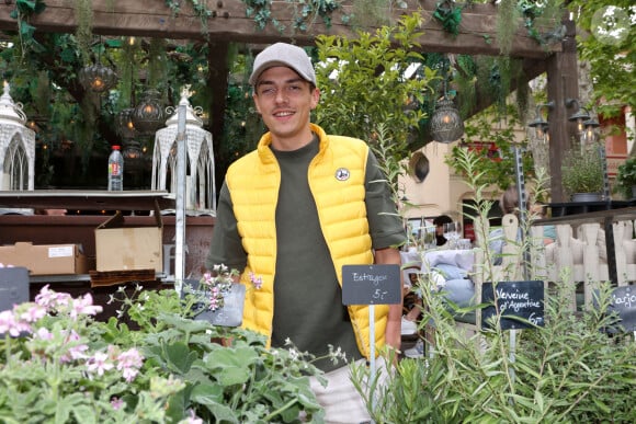 Le Chef Mallory Gabsi - 4ème édition "Les Chefs à Saint-Tropez fêtent les Producteurs" sur la place des Lices à Saint-Tropez le 5 mai 2024. © Jean-Marc Lhomer/Bestimage