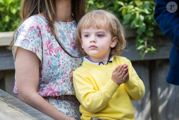 Le prince Julian de Suède lors de l'inauguration de l’aire de jeux naturelle du Prince Julian dans la réserve naturelle Getterön à Varberg. Le 17 juin 2024  