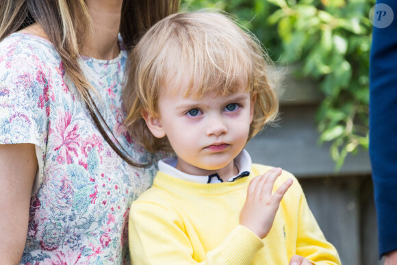 Le prince Julian de Suède lors de l'inauguration de l’aire de jeux naturelle du Prince Julian dans la réserve naturelle Getterön à Varberg. Le 17 juin 2024  