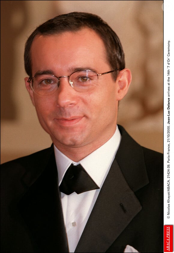 © Nicolas Khayat/ABACA. 21424-39. Paris-France, 21/10/2000. Jean-Luc Delarue arrive à la 14e cérémonie des 7 d'Or.