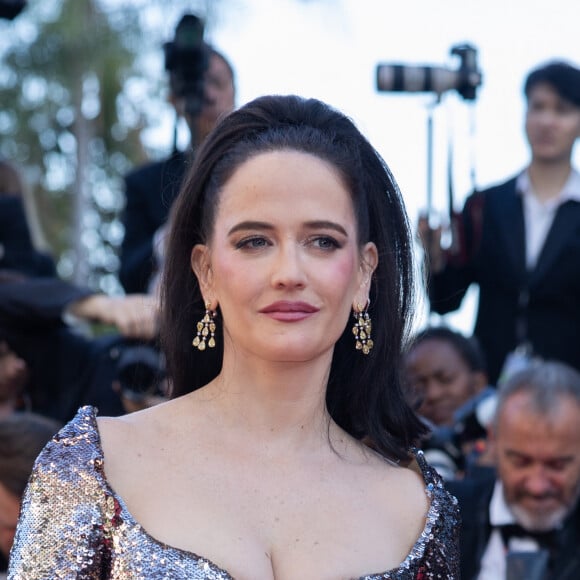 Eva Green - Montée des marches pour la cérémonie de clôture du 77ème Festival International du Film de Cannes au Palais des Festivals à Cannes. Le 25 mai 2024 © Olivier Borde / Bestimage 