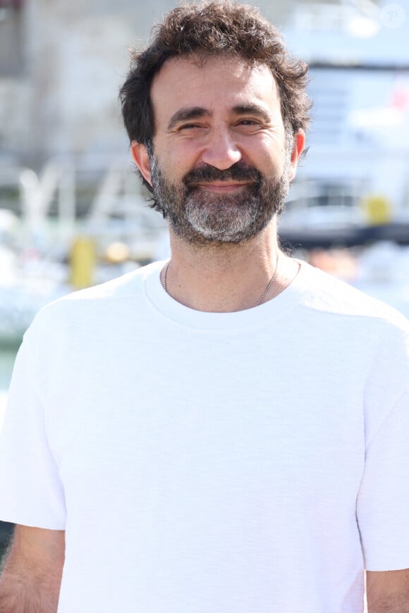 Mathieu Madenian jouera son nouveau spectacle au théâtre le Paris
Mathieu Madenian en photocall lors de la 25ème édition du Festival de la fiction de la Rochelle, France, le 15 septembre 2023. © Denis Guignebourg/BestImage 