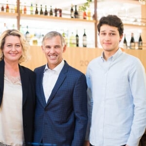 Paul et Luana Belmondo ont récemment pris la décision de divorcer
Exclusif - Paul et Luana Belmondo avec leurs fils Giacomo et Alessandro - Luana Belmondo lors du lancement de son livre "Italia mia Luana cuisine Rome" et de l'annonce de la diffusion de la série d'émissions sur la chaîne TV My Cuisine, au restaurant l'Osteria del Vino du marché spacieux Eataly Paris Marais à Paris. © Tiziano Da Silva - Pierre Perusseau/Bestimage 