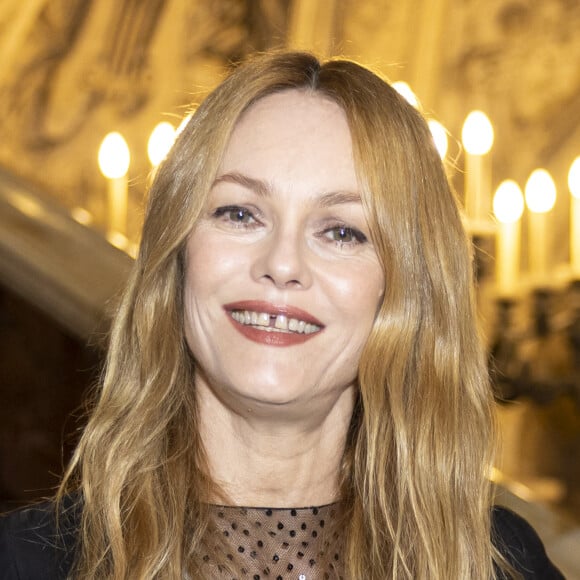 Vanessa Paradis au photocall du deuxième défilé de mode Chanel Haute-Couture automne-hiver 2024/2025 au palais Garnier lors de la Fashion Week de Paris, France, le 25 juin 2024. © Olivier Borde/Bestimage