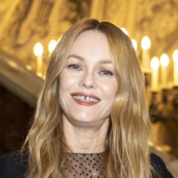 Vanessa Paradis au photocall du deuxième défilé de mode Chanel Haute-Couture automne-hiver 2024/2025 au palais Garnier lors de la Fashion Week de Paris, France, le 25 juin 2024. © Olivier Borde/Bestimage