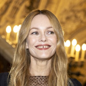 Vanessa Paradis au photocall du deuxième défilé de mode Chanel Haute-Couture automne-hiver 2024/2025 au palais Garnier lors de la Fashion Week de Paris, France, le 25 juin 2024. © Olivier Borde/Bestimage