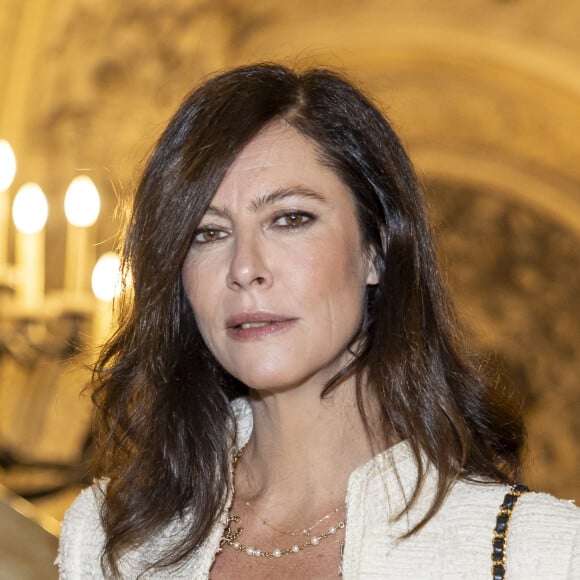 Anna Mouglalis au photocall du deuxième défilé de mode Chanel Haute-Couture automne-hiver 2024/2025 au palais Garnier lors de la Fashion Week de Paris, France, le 25 juin 2024. © Olivier Borde/Bestimage