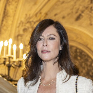 Anna Mouglalis au photocall du deuxième défilé de mode Chanel Haute-Couture automne-hiver 2024/2025 au palais Garnier lors de la Fashion Week de Paris, France, le 25 juin 2024. © Olivier Borde/Bestimage