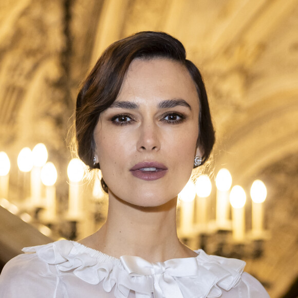 Keira Knightley au photocall du défilé de mode Chanel Haute-Couture automne-hiver 2024/2025 au palais Garnier lors de la Fashion Week de Paris, France, le 25 juin 2024. © Olivier Borde/Bestimage