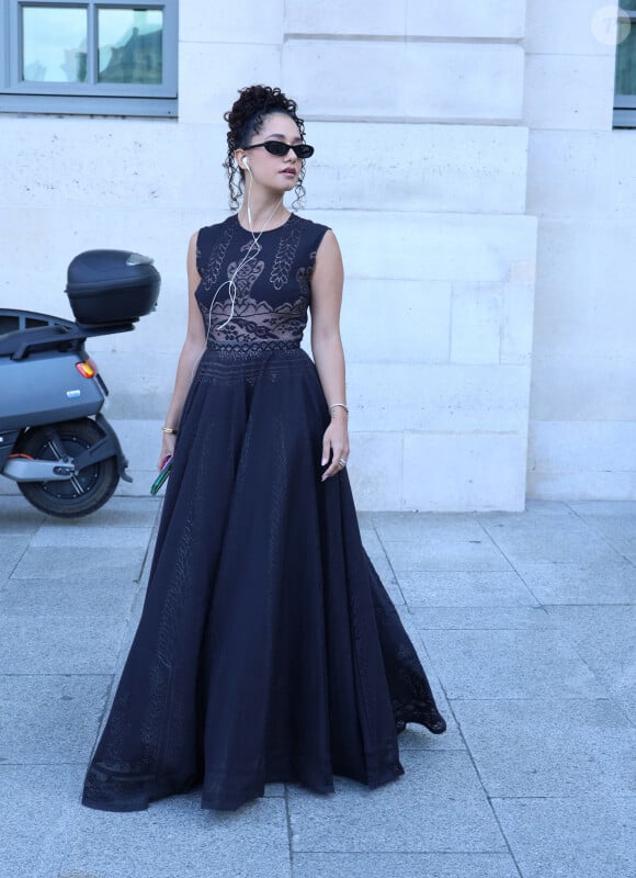 Lena Situations (Lena Mahfouf) - Arrivées au défilé de mode Femmes Haute-Couture automne-hiver 2024/2025 "Giambattista Valli" lors de la fashion week de Paris. Le 24 juin 2024 © Denis Guignebourg / Bestimage 