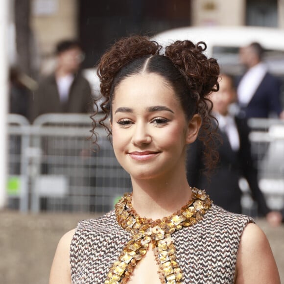 Léna Mahfouf alias Léna situations - Personnalités au défilé de mode prêt-à-porter Hermès Printemps/été 2024 lors de la Fashion Week de Paris (PFW) le 3 octobre 2023. © Christophe Aubert / Bestimage 