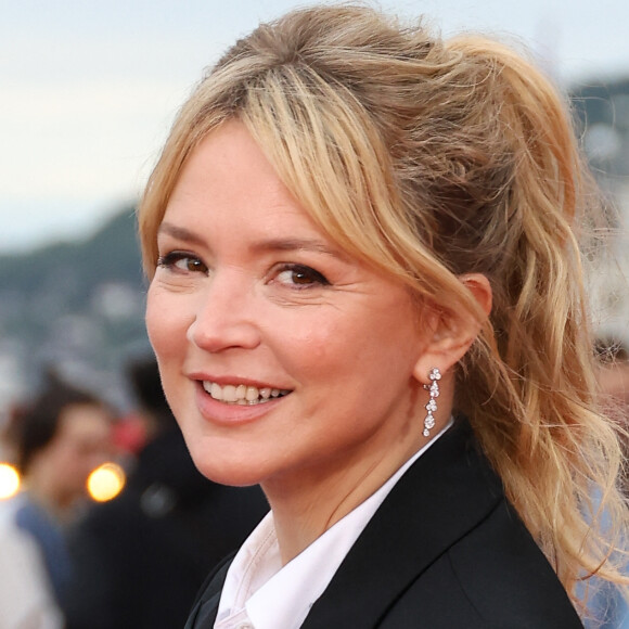 Virginie Efira s'est confiée sur son deuxième enfant, Hiro. 
Virginie Efira sur le tapis rouge de la cérémonie de clôture du 38ème festival du film de Cabourg, France. © Coadic Guirec/Bestimage 