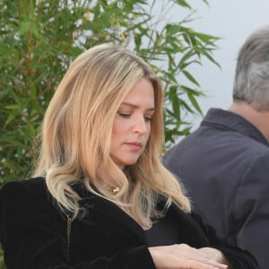 Virginie Efira (enceinte) arrive au photocall ddu film "L'amour et les forêts" lors du 76ème Festival International du Film de Cannes, France, le 24 mai 2023. © Lionel Urman/Panoramic/Bestimage  Virginie Efira (pregnant) arrives at the photocall of the film "just the two of us" during the 76th International Cannes Film Festival, France, on May 24, 2023. 