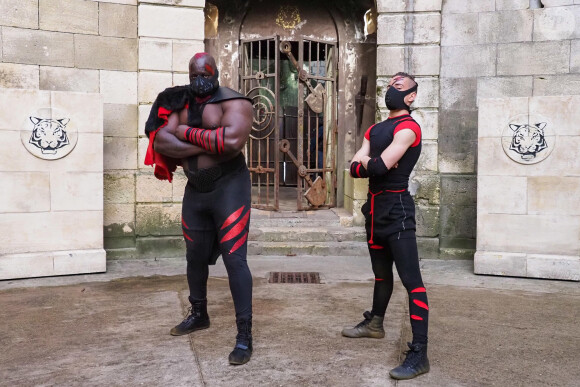 Un personnage bien connu et populaire disparaît notamment du jeu cette année
Big Boo et Little Boo, photo officielle de "Fort Boyard", France 2