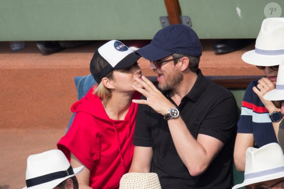 Guillaume Canet, Marion Cotillard en tribune lors des Internationaux de France de tennis à l'arène Roland-Garros le 10 juin 2018 à Paris, France. Photo par Nasser Berzane/ABACAPRESS.COM