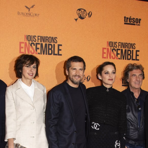 C'est sur cette presqu'île que le réalisateur a tourné ses deux films "Les petits mouchoirs" et "Nous finirons ensemble".José Garcia, Gilles Lellouche, Laurent Lafitte, Valérie Bonneton, Guillaume Canet, Marion Cotillard, François Cluzet, Clémentine Baert, Pascale Arbillot et Benoit Magimel - Avant-première du film "Nous finirons ensemble" au Gaumont Opéra à Paris le 29 avril 2019. © Pierre Perusseau/Bestimage 