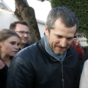 Guillaume Canet et sa compagne Marion Cotillard lors de l'avant-première nationale du film "Nous finirons ensemble" (suite des "Petits Mouchoirs") au cinéma le Rex d'Andernos-les-Bains, bassin d'Arcachon, France, le 17 avril 2019. © Patrick Bernard/Bestimage 