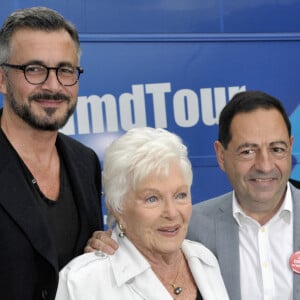 Line Renaud, Olivier Minne et Jean-Luc Romero lors de l'inauguration de l'ADMD Tour à Paris, le 30 juin 2017. Alain Apaydin/ABACAPRESS.COM
