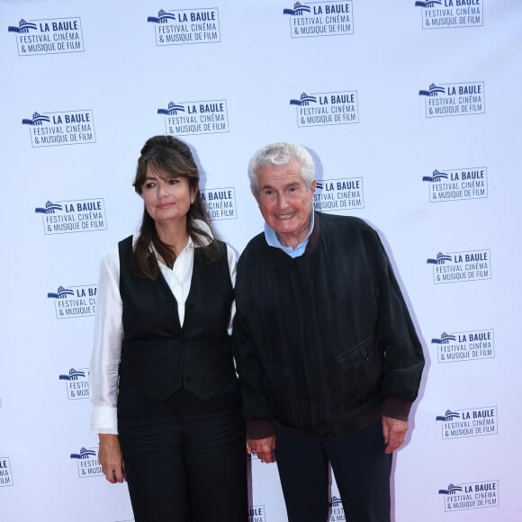 Le prix d'honneur a été remis à Claude Lelouch
Claude Lelouch et sa femme Valérie Perrin - 10ème Festival du Cinéma et de la Musique de Film à La Baule le 29 juin 2024. © Rachid Bellak/Bestimage